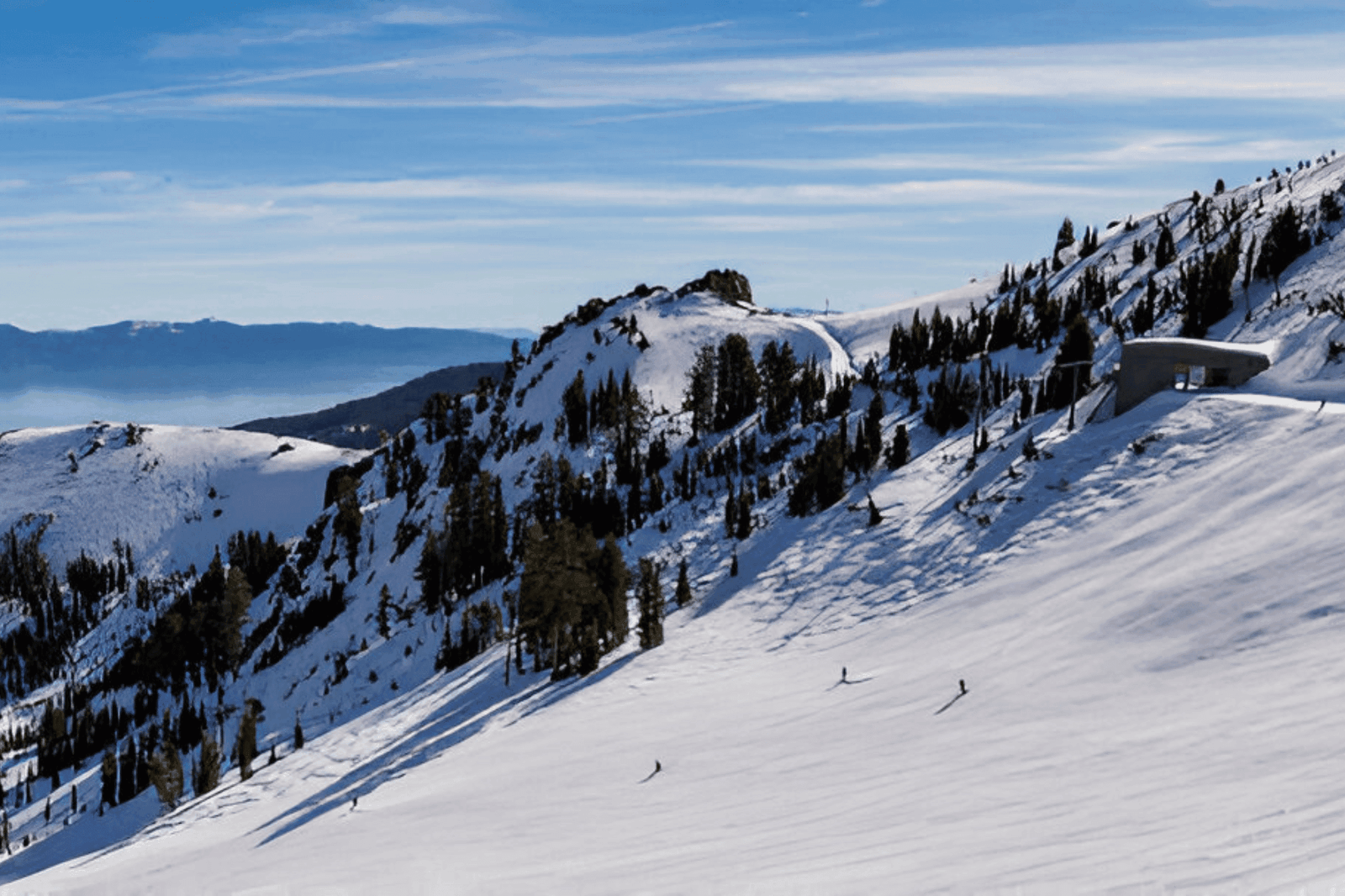 Stay at Hill House Lake Tahoe, CA: The Best Views & Relaxation Await!