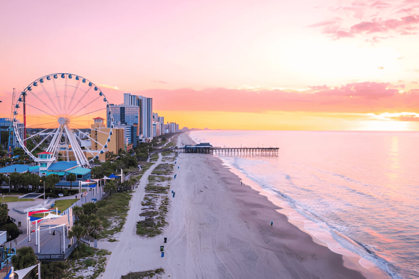 Beach in Tennessee USA_Myrtle Beach , South Carolina at sunrise.