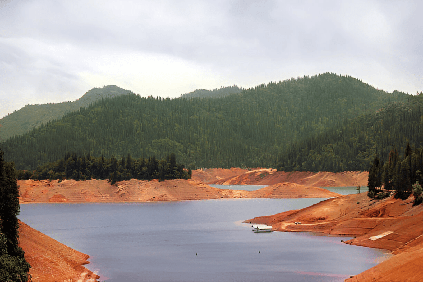 Shasta Lake in northern California with low water level